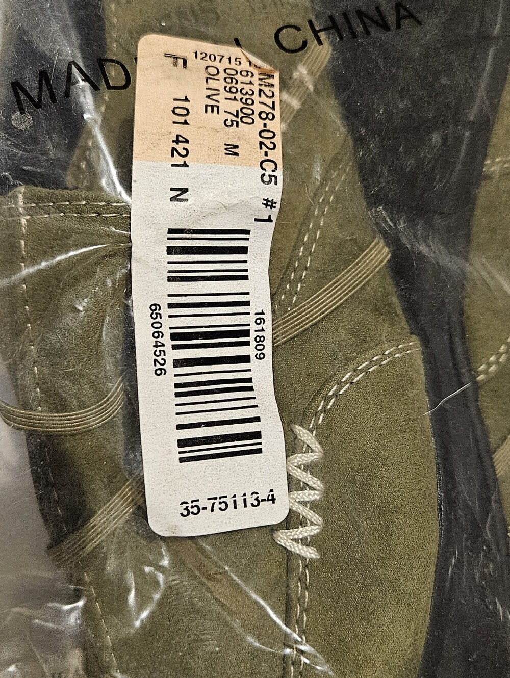 NWOT Classique Olive Green Suede Comfort Loafers Slip-On - Picture 3 of 11